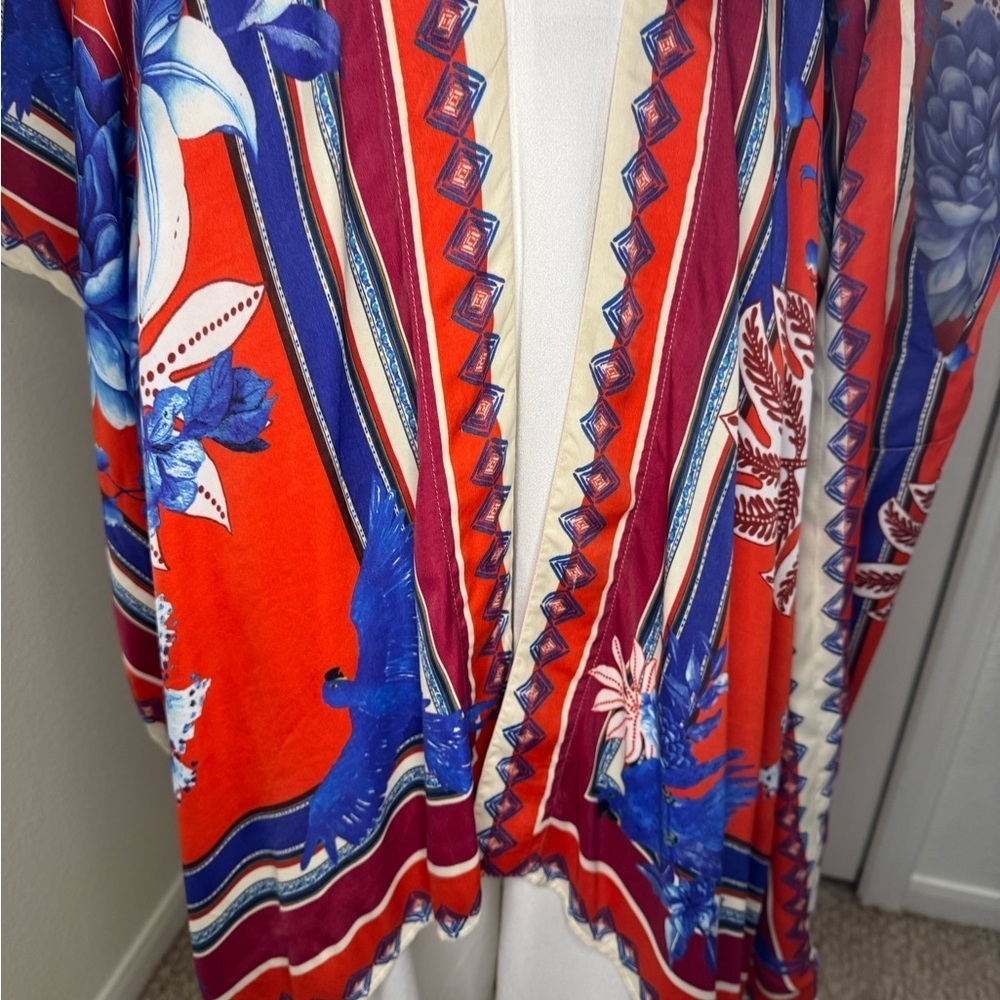 Farm Rio Macaw Red and Blue Geometric  duster  with Flowing Sleeves. - Picture 7 of 14